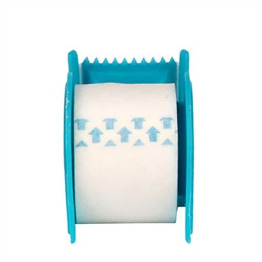 Tâp heb ei wehyddu gyda thorrwr